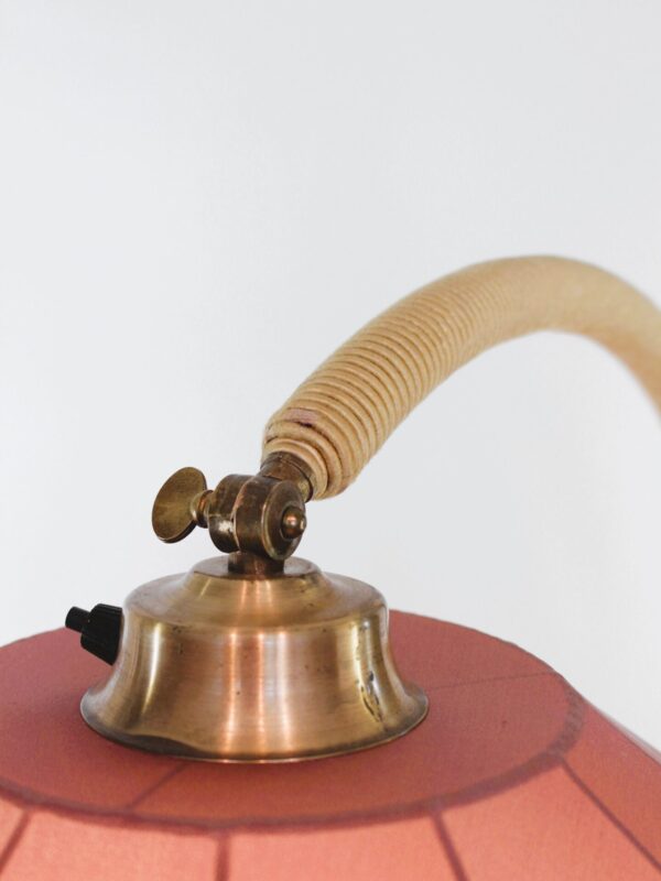 Golvlampa med bord - Bild 4