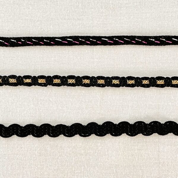 Band svart guld glitter - 5 mm - 3 olika bitar totalt 3,55 m